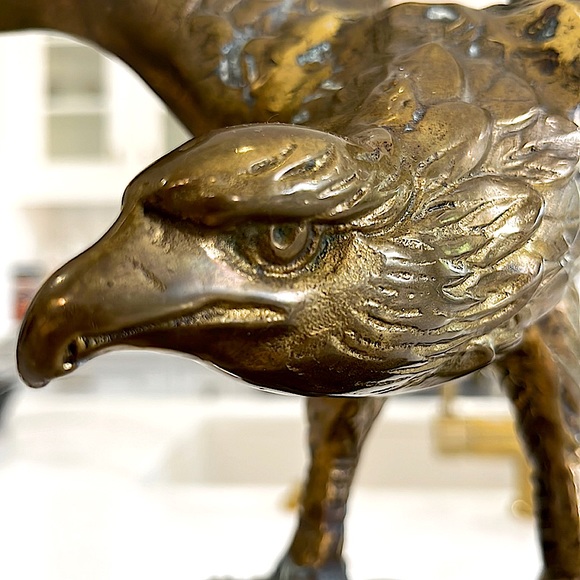Brass eagle. - Picture 2 of 4